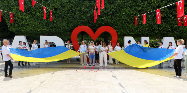 Adana'da yaşayan Ukraynalılar: Barışın değerini biliyoruz