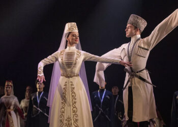Adige Şeşen: Bir dansın ötesinde bir felsefe