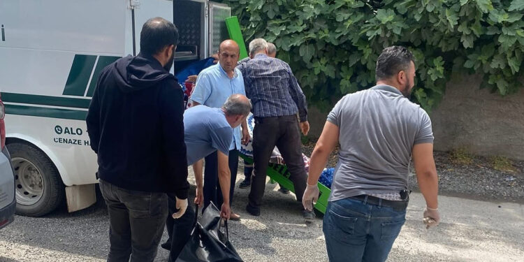 Annesini dövüp ardından boğan şüpheli tutuklandı