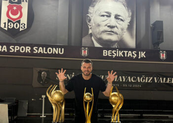 Ozan Arifoğlu 21 yıllık kariyerini şampiyonlukla noktaladı