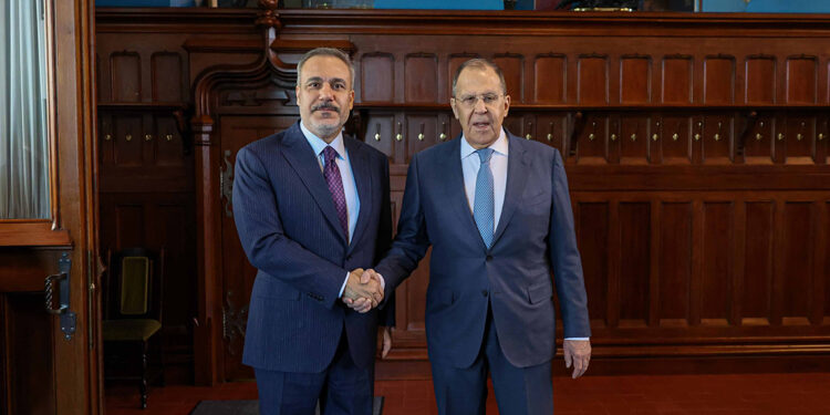 Bakan Fidan, Rusya Dışişleri Bakanı Lavrov ile bir araya geldi