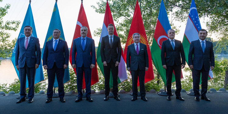 Bakan Fidan, TDT Gayriresmi Zirvesi'nde bir araya geldi