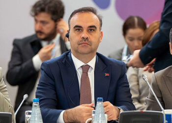 Bakan Kacır, OECD Bölgesel Kalkınma Politika Komitesi Toplantısı'na katıldı