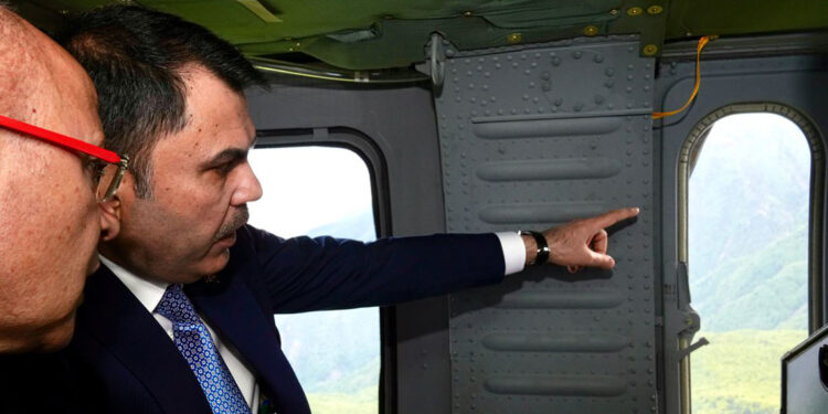 Bakan Kurum'dan, Bursa'daki sanayi ve atık su artıma tesislerine denetim talimatı