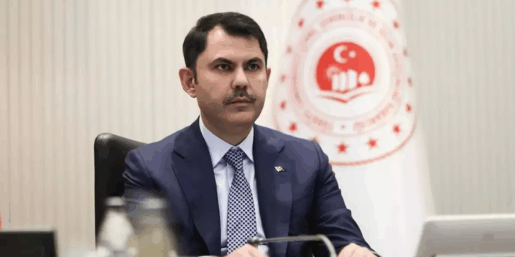 Bakan Kurum'dan İstanbul'da Kentsel Dönüşüm Zirvesi