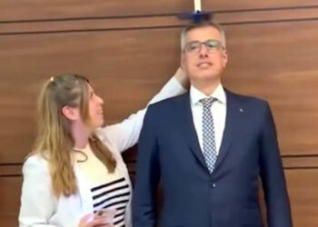 Bakan Memişoğlu, vücut kitle indeksini ölçtürdü