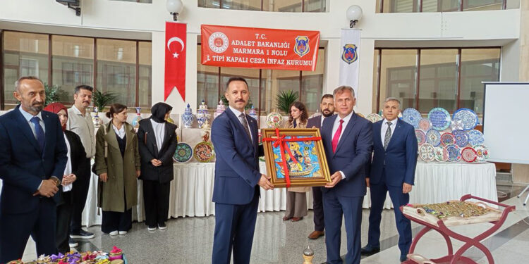 Bakırköy Adliyesi'nde 'El İşi Faaliyetleri Sergisi' düzenlendi