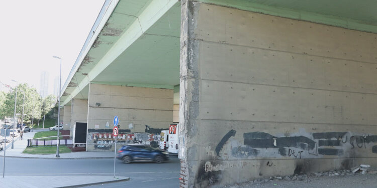 İstanbul- Prof. Dr. Altan: Balıkyolu Köprüsü 'Ben göçüyorum' diyor