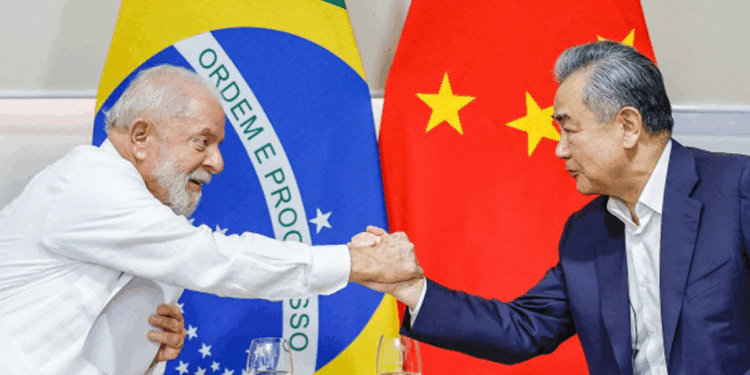 Brezilya Devlet Başkanı, Çin Dışişleri Bakanı ile görüştü