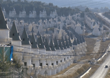 'Burj Al Babas' projesinin yöneticilerine 885 yıl hapis talebi