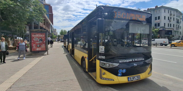 Bursa Büyükşehir Belediyesi BURULAŞ'ın aldığı grev kararı başladı