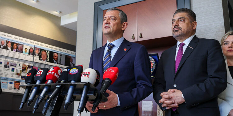 Bu ülkeyi sırtında taşıyanlar iflasa sürüklendi