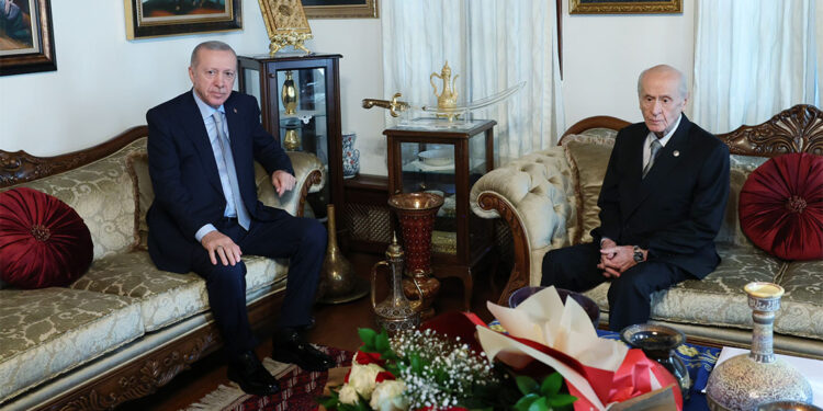 Bahçeli-Erdoğan görüşmesi sona erdi