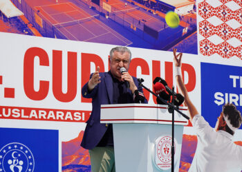 Çatışmanın olduğu dağlarda şimdi raket sesleri var