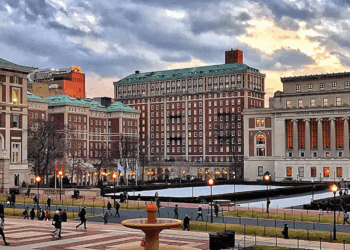 Columbia Üniversitesi'nde Filistin'e destek eylemi: 70 gözaltı