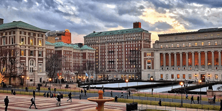 Columbia Üniversitesi'nde Filistin'e destek eylemi: 70 gözaltı