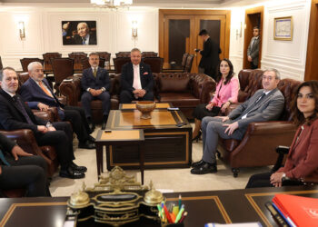 DEM Parti'den Yeniden Refah Partisi'ne ziyaret