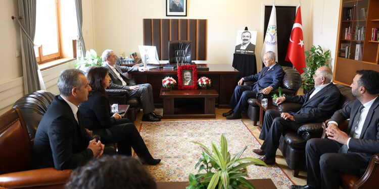 DEM Parti, Sırrı Süreyya Önder için taziyeleri kabul etti