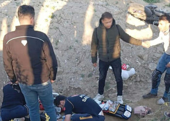 Denizli'de yoldan çıkıp takla atan motosikletteki 2 kişi öldü
