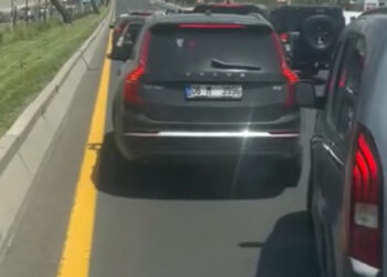 Ankara'da ambulansa yol vermeyen düğün konvoyundaki sürücüler trafikten men edildi