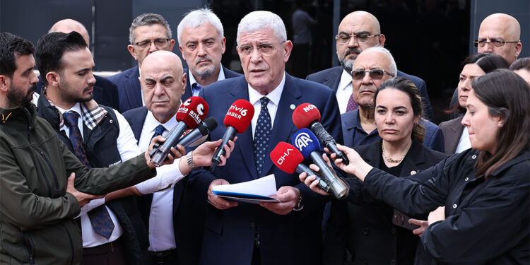 Adalet Bakanı'nı İçişleri Bakanı'nı ve Beştepe'de oturan muhterem zatı uyarıyorum