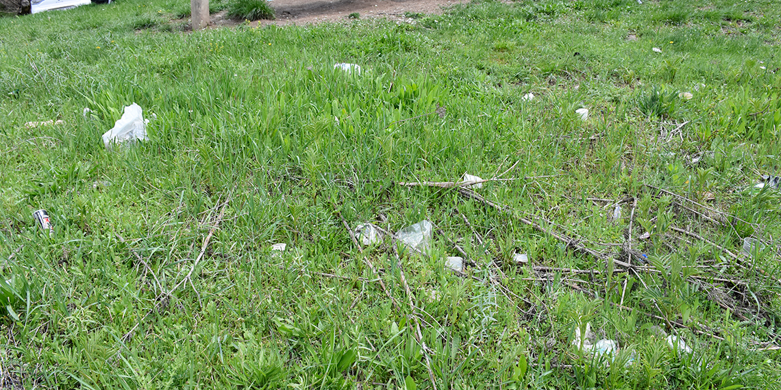 Doğa harikası Değirmenaltı Şelalesi'ne 'çöp' gölgesi