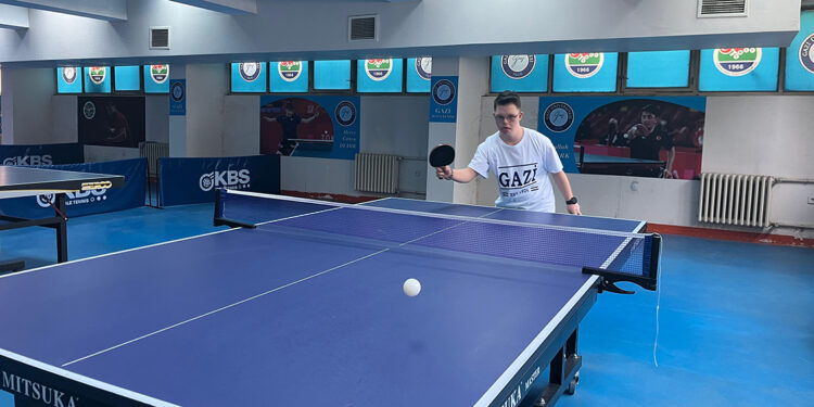 Down sendromlu Alihan, sporla hayata bağlandı