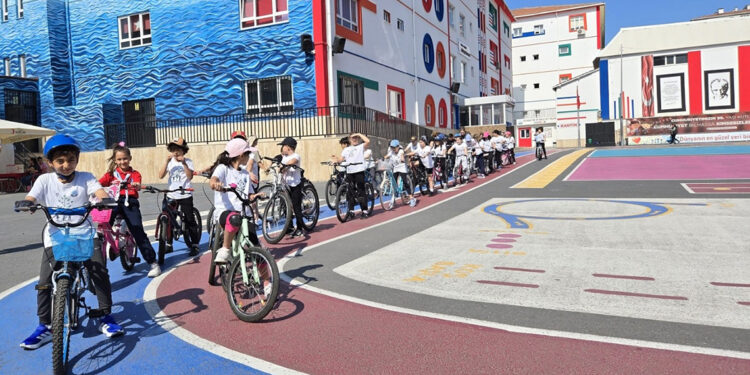 Dünya Bisiklet Gününde pedallar gelecek için dönecek