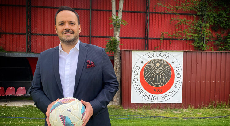 Dünyaca ünlü tenor Murat Karahan'dan 'Gençlerbirliği' müjdesi