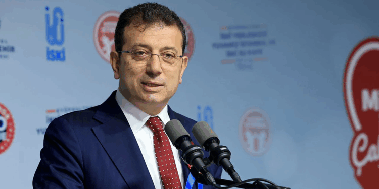 Ekrem İmamoğlu, CHP'nin kurultay davasında ifade verdi