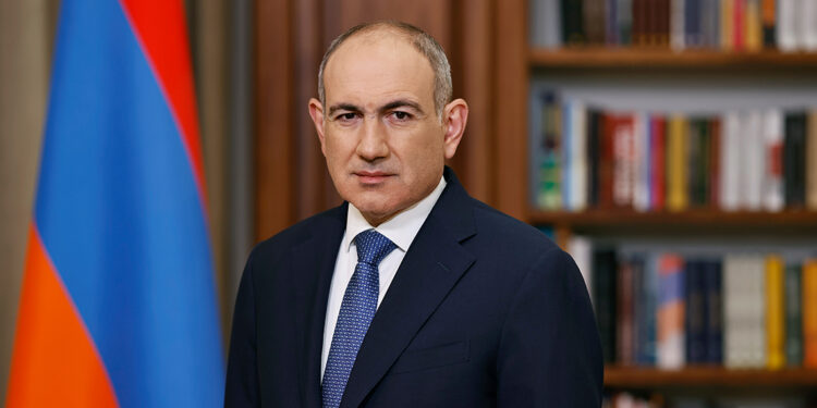 Ermenistan Başbakanı Paşinyan'dan, Azerbaycan ile barış açıklaması