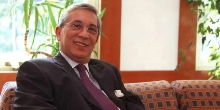 Eski Devlet Bakanı Rüşdü Saracoğlu hayatını kaybetti