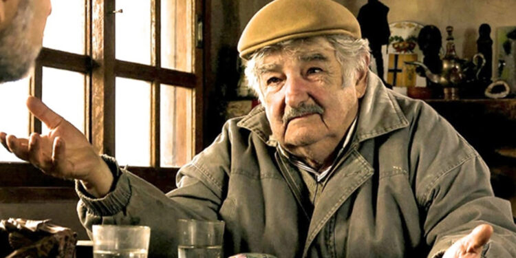 Eski Uruguay Devlet Başkanı Jose Mujica hayatını kaybetti