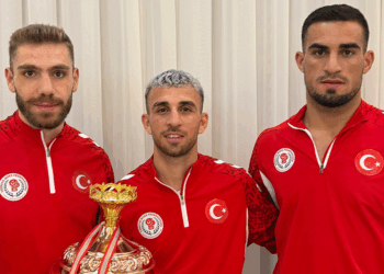 Fenerbahçeli milli boksörler İran’da 4 madalya kazandı
