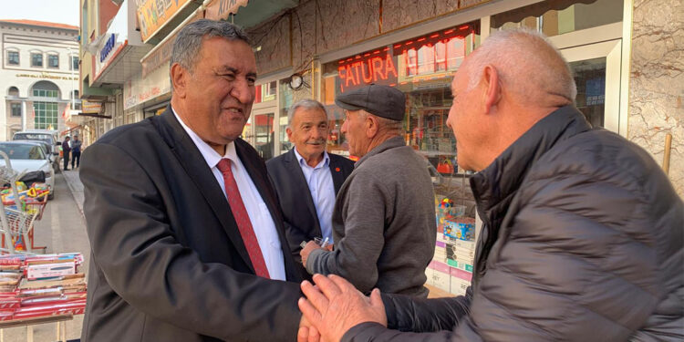 Çiftçide hasatlık ürün yok esnafta işler bozuk