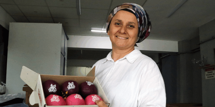 Fransa'nın bocce topları Burdurlu kadınlardan