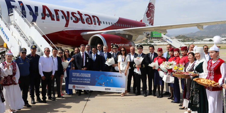 Gazipaşa-Alanya Havalimanı, FlyArsytan'ın ilk uçuşunu karşıladı