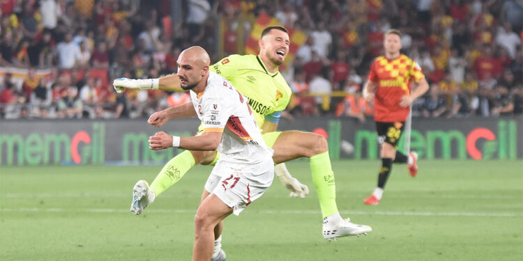 Galatasaray takımının teknik direktörüyseniz hep kazanmak zorundasınız