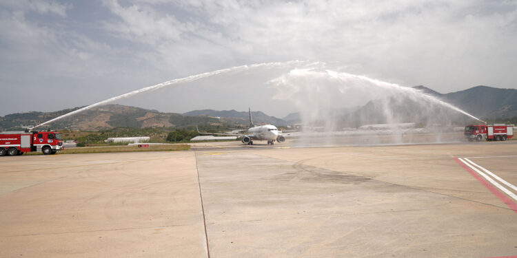 Gazipaşa-Alanya Havalimanı, Copenhagen Air Taxi'nin ilk uçuşunu karşıladı