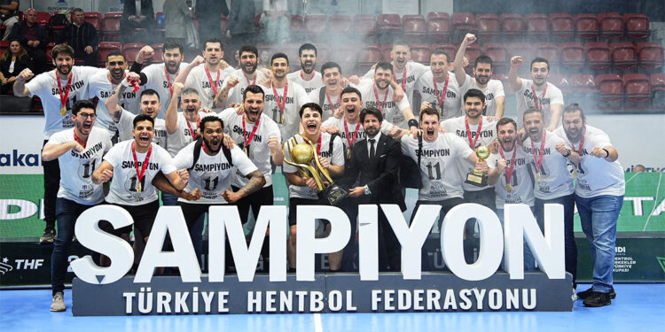 Hentbol Erkekler Türkiye Kupası'nda şampiyon Beşiktaş