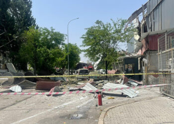 Halı fabrikasında buhar kazanı patladı; 7 yaralı
