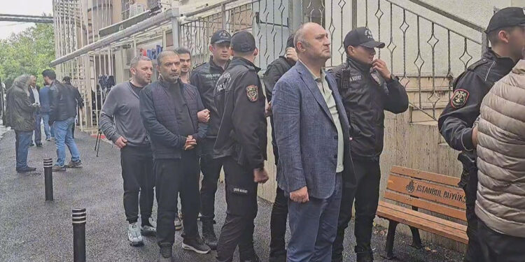 İBB operasyonunda gözaltına alınan 45 şüpheli adliyeye sevk edildi