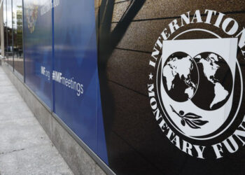 IMF Pakistan'a 1,4 milyar dolarlık kredi veriyor