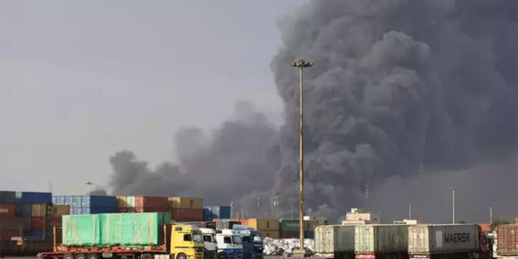 İran'da limandaki patlamanın nedeni belli oldu