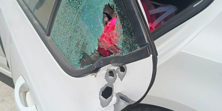 İş insanı Hatice Kartopu'nun otomobiline defalarca ateş ettiler