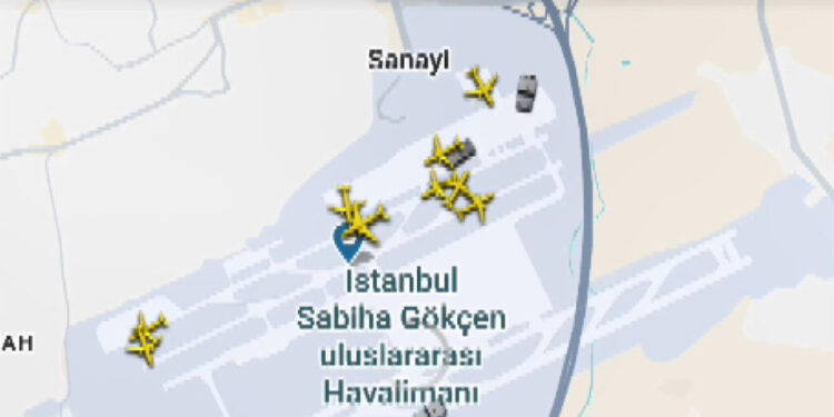 İstanbul-Londra uçağında kavga; pilot polis çağırdı