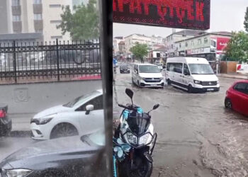 İstanbul'u dolu vurdu!