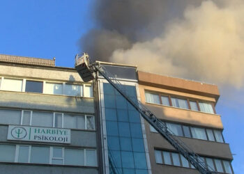 Şişli'de restoranda çıkan yangın söndürüldü