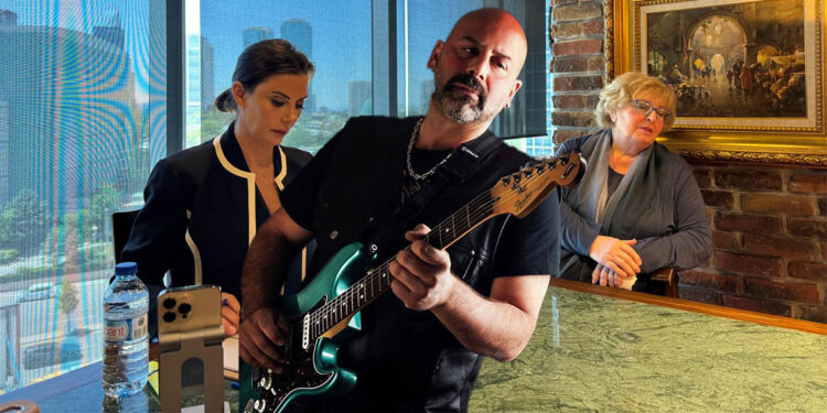 Öldürülen müzisyen Onur Şener'in annesi isyan etti