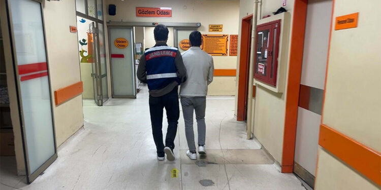 İzmir merkezli 4 ilde DEAŞ operasyonu; 35 gözaltı